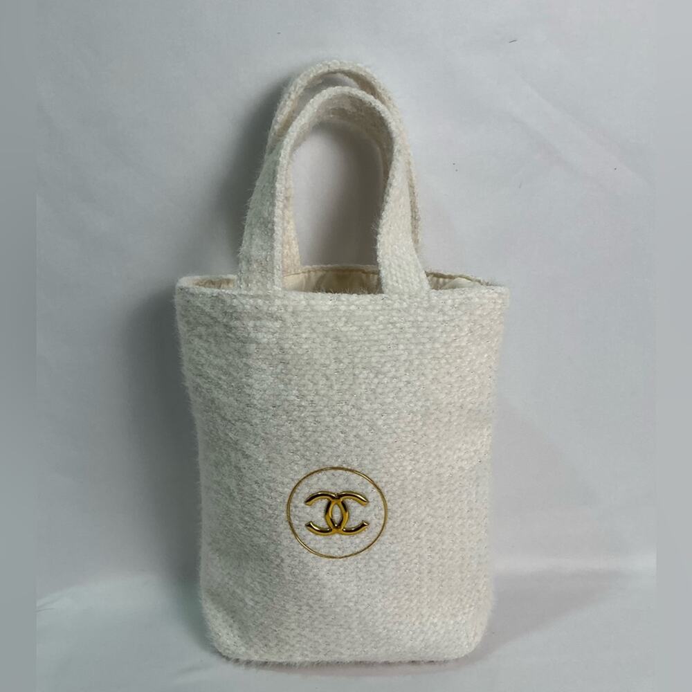 CHANEL Cream Textured mini Tote Bag with Gold Logo New - Picture 11 of 11
